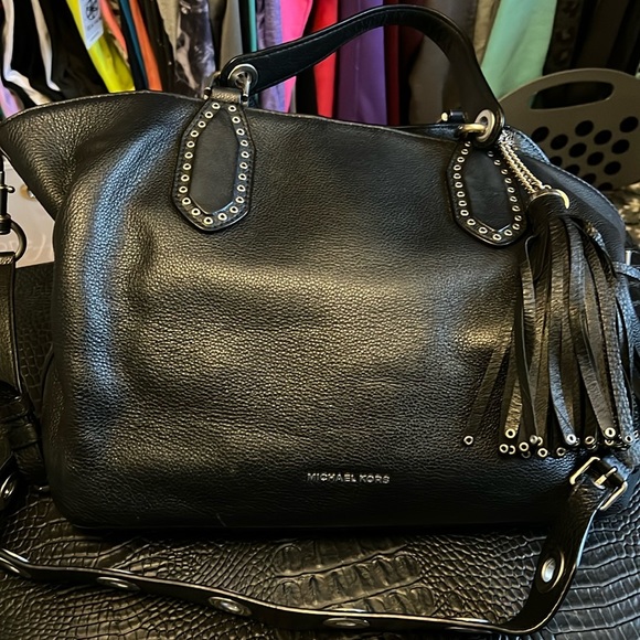 Michael Kors Brooklyn Large Shoulder Bag - Picture 3 of 15